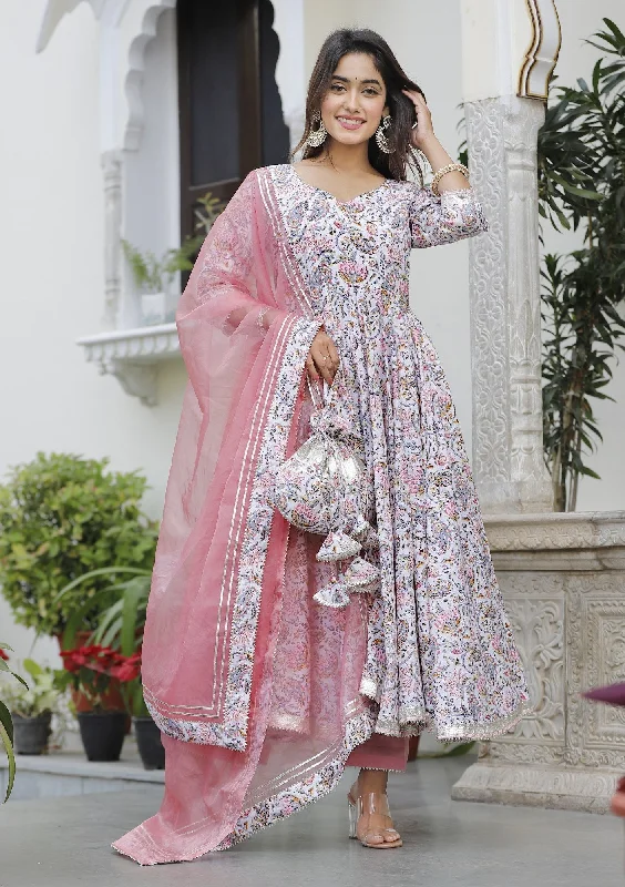 Women's Fresh Pink Lotus Anarkali Set - Lado Jaipuri