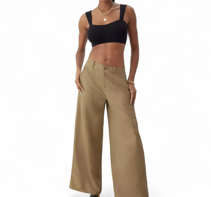 Utility Wide Leg Pants In Khaki