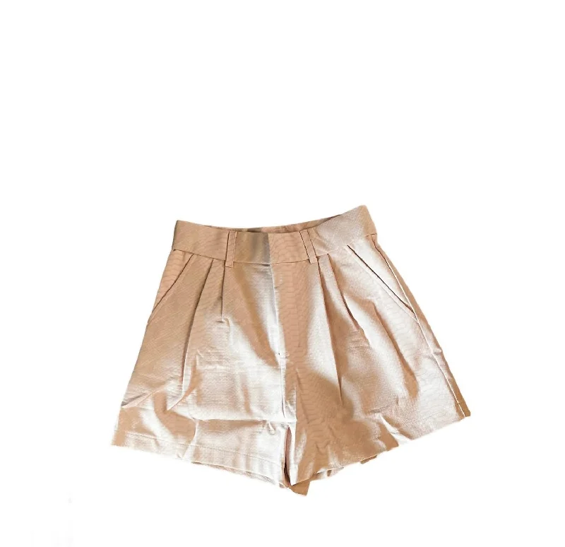 Women's Modern Tailor Short In Beige